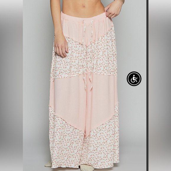 POL Wide Leg Pants - Picture 2 of 5